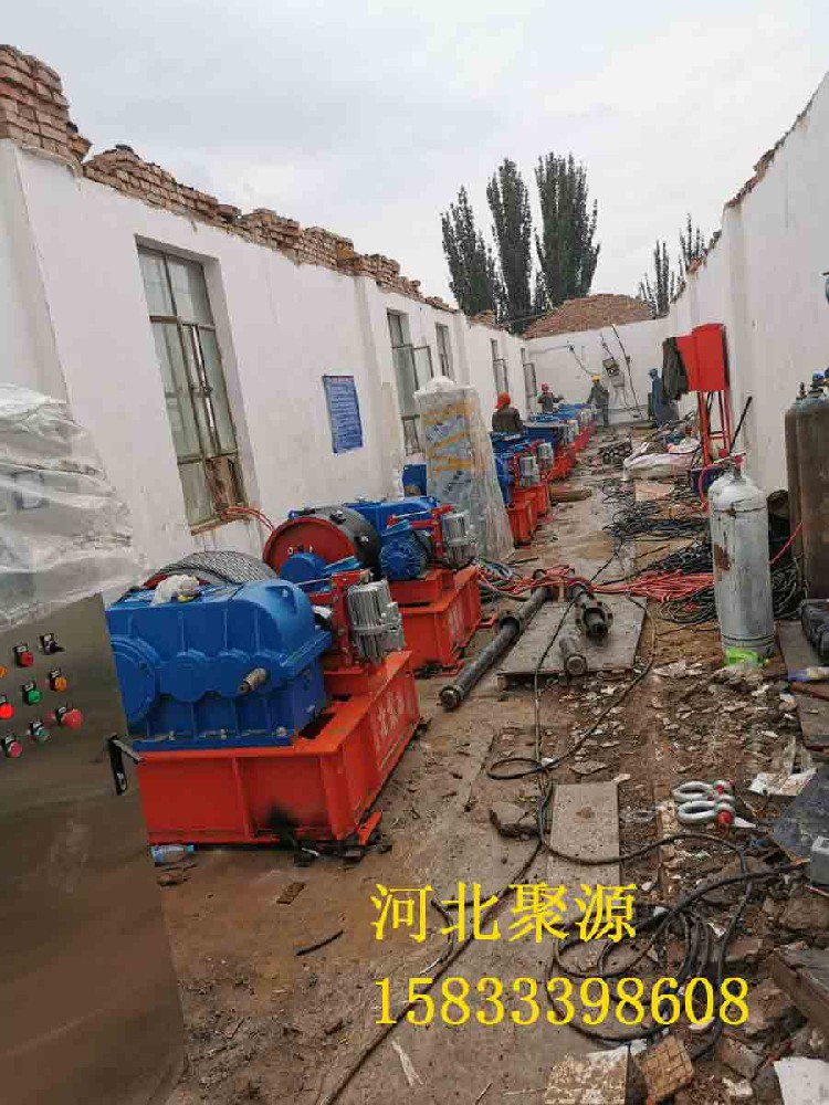 卷揚啟閉機施工現(xiàn)場